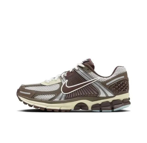 AIR ZOOM VOMERO 5