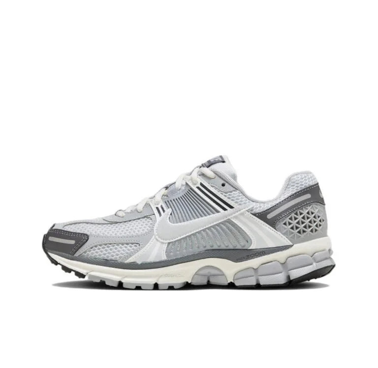 AIR ZOOM VOMERO 5