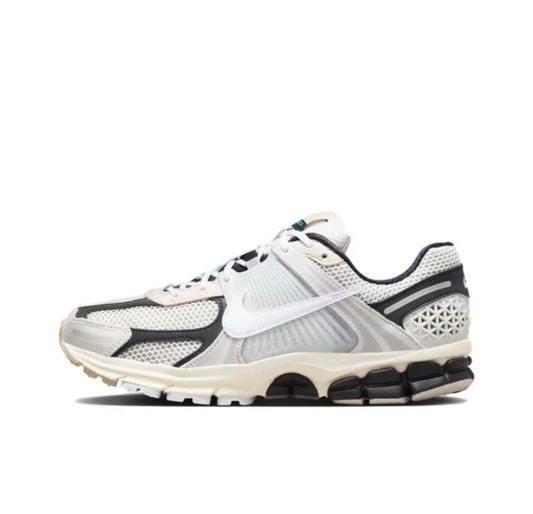 AIR ZOOM VOMERO 5