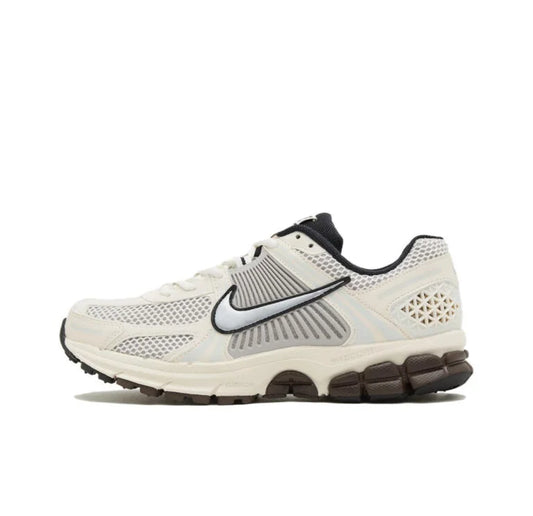 AIR ZOOM VOMERO 5