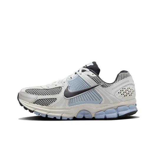 AIR ZOOM VOMERO 5