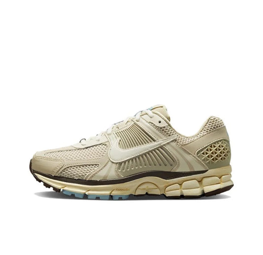 AIR ZOOM VOMERO 5